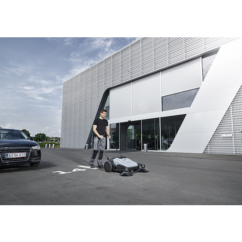 ニルフィスク 手押し式スイーパー SW250