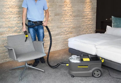 KARCHER カーペットリンスクリーナー PUZZI 10／1